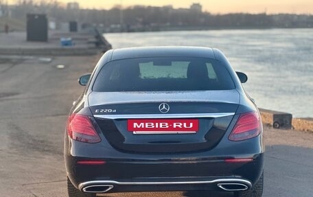 Mercedes-Benz E-Класс, 2019 год, 2 800 000 рублей, 2 фотография