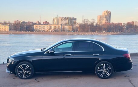 Mercedes-Benz E-Класс, 2019 год, 2 800 000 рублей, 8 фотография