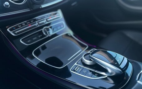 Mercedes-Benz E-Класс, 2019 год, 2 800 000 рублей, 17 фотография