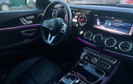 Mercedes-Benz E-Класс, 2019 год, 2 800 000 рублей, 14 фотография