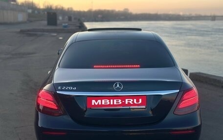 Mercedes-Benz E-Класс, 2019 год, 2 800 000 рублей, 6 фотография