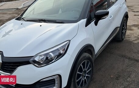 Renault Kaptur I рестайлинг, 2017 год, 1 350 000 рублей, 3 фотография