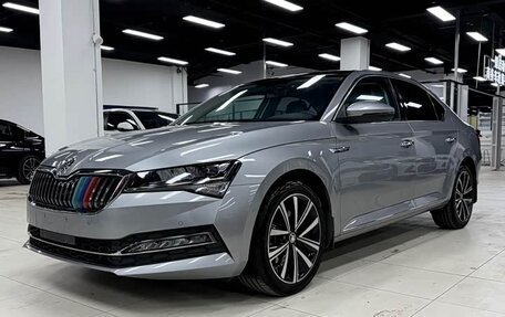 Skoda Superb III рестайлинг, 2022 год, 2 080 123 рублей, 4 фотография