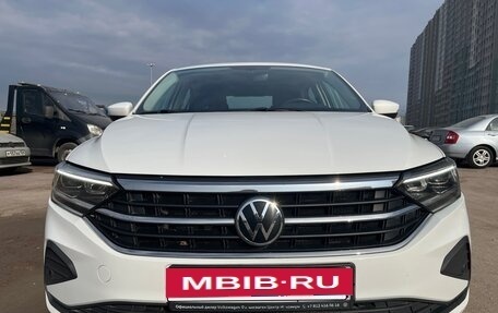 Volkswagen Polo VI (EU Market), 2022 год, 2 000 000 рублей, 2 фотография