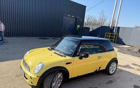 MINI Hatch, 2004 год, 500 000 рублей, 3 фотография