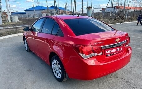 Chevrolet Cruze II, 2012 год, 650 000 рублей, 3 фотография