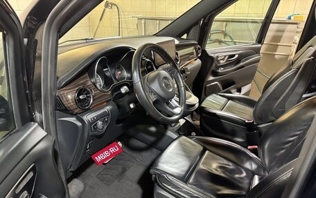 Mercedes-Benz V-Класс, 2022 год, 6 300 000 рублей, 6 фотография