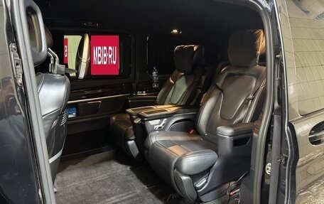 Mercedes-Benz V-Класс, 2022 год, 6 300 000 рублей, 2 фотография