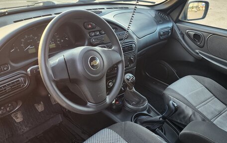 Chevrolet Niva I рестайлинг, 2017 год, 690 000 рублей, 9 фотография