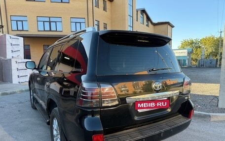 Toyota Land Cruiser 200, 2014 год, 4 250 000 рублей, 2 фотография