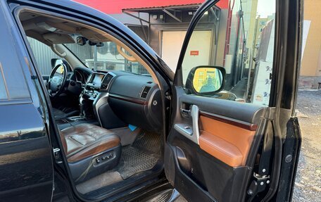 Toyota Land Cruiser 200, 2014 год, 4 250 000 рублей, 9 фотография