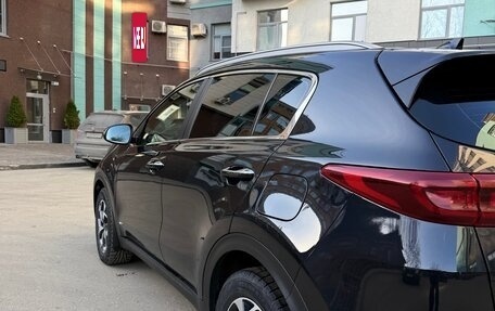 KIA Sportage IV рестайлинг, 2020 год, 2 700 000 рублей, 4 фотография