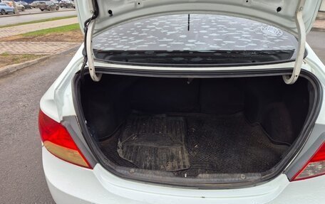 Hyundai Solaris II рестайлинг, 2012 год, 335 000 рублей, 2 фотография