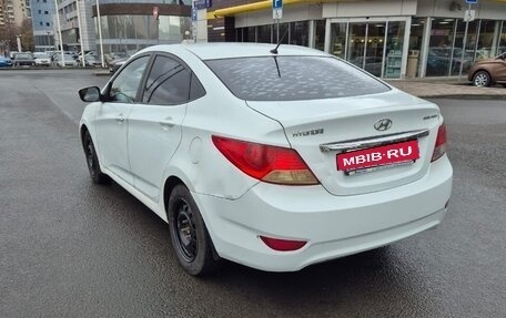 Hyundai Solaris II рестайлинг, 2012 год, 335 000 рублей, 9 фотография