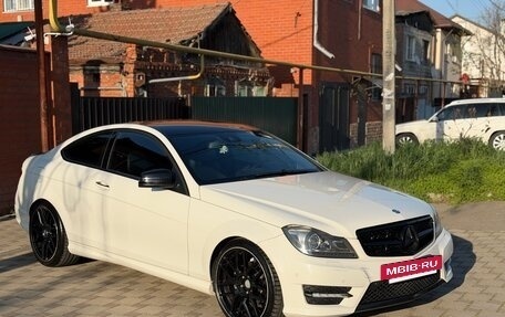 Mercedes-Benz C-Класс, 2011 год, 1 550 000 рублей, 4 фотография