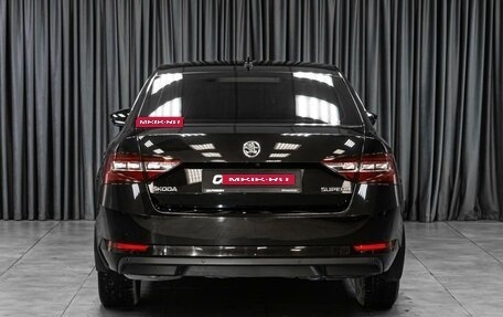 Skoda Superb III рестайлинг, 2018 год, 2 399 000 рублей, 4 фотография