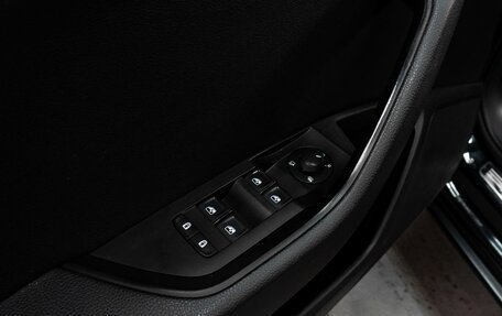 Skoda Superb III рестайлинг, 2018 год, 2 399 000 рублей, 23 фотография