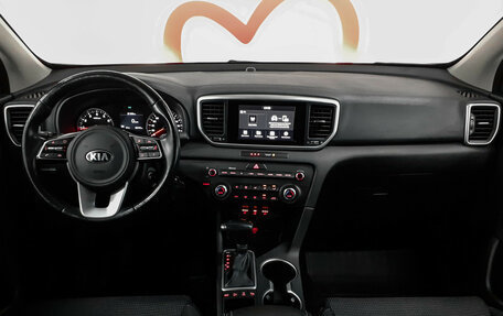 KIA Sportage IV рестайлинг, 2018 год, 2 420 000 рублей, 8 фотография