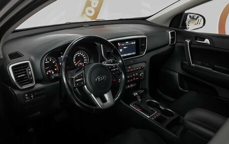 KIA Sportage IV рестайлинг, 2018 год, 2 420 000 рублей, 7 фотография