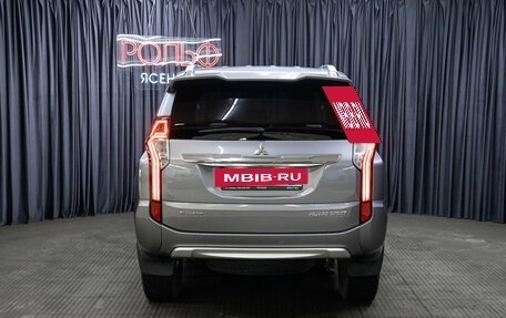 Mitsubishi Pajero Sport III рестайлинг, 2019 год, 3 798 000 рублей, 6 фотография