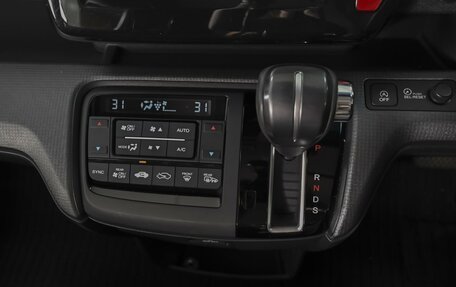 Honda Stepwgn IV, 2015 год, 1 899 000 рублей, 14 фотография