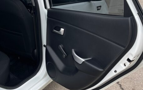 KIA Rio III рестайлинг, 2014 год, 800 000 рублей, 19 фотография