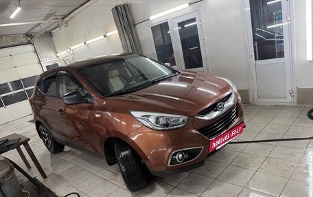 Hyundai ix35 I рестайлинг, 2013 год, 1 199 999 рублей, 2 фотография