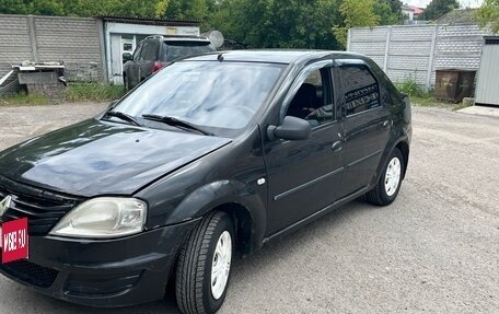 Renault Logan I, 2013 год, 230 000 рублей, 2 фотография