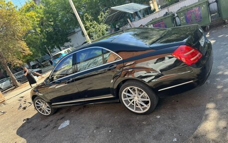 Mercedes-Benz S-Класс, 2005 год, 700 000 рублей, 2 фотография