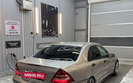 Mercedes-Benz C-Класс, 2004 год, 420 000 рублей, 2 фотография