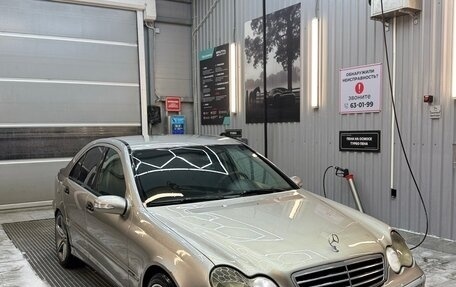 Mercedes-Benz C-Класс, 2004 год, 420 000 рублей, 5 фотография