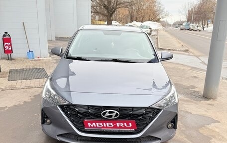Hyundai Solaris II рестайлинг, 2021 год, 1 780 000 рублей, 1 фотография
