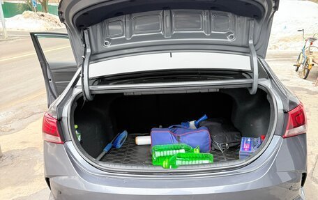 Hyundai Solaris II рестайлинг, 2021 год, 1 780 000 рублей, 12 фотография