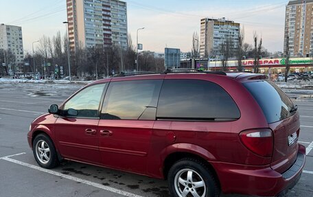Dodge Caravan IV, 2005 год, 500 000 рублей, 3 фотография