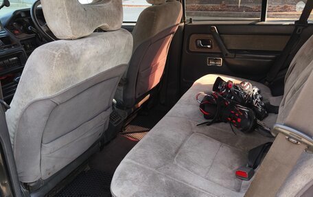 Mitsubishi Pajero III рестайлинг, 1993 год, 800 000 рублей, 8 фотография