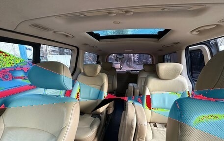 Hyundai Grand Starex Grand Starex I рестайлинг 2, 2011 год, 1 445 000 рублей, 14 фотография