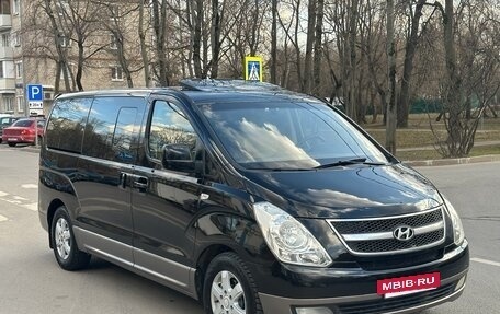 Hyundai Grand Starex Grand Starex I рестайлинг 2, 2011 год, 1 445 000 рублей, 2 фотография