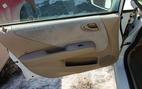 Honda Fit Aria, 2003 год, 450 000 рублей, 8 фотография