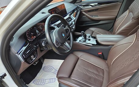 BMW 5 серия, 2021 год, 5 800 000 рублей, 9 фотография