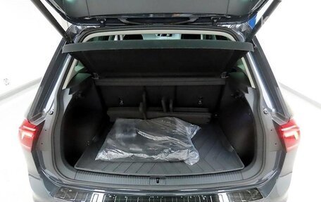 Volkswagen Tiguan II, 2022 год, 3 500 000 рублей, 20 фотография