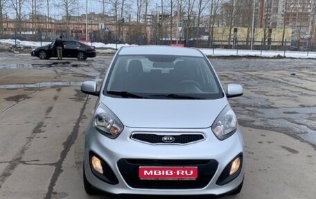 KIA Picanto II, 2011 год, 900 000 рублей, 1 фотография