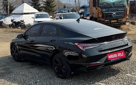 Hyundai Elantra, 2022 год, 1 628 000 рублей, 2 фотография