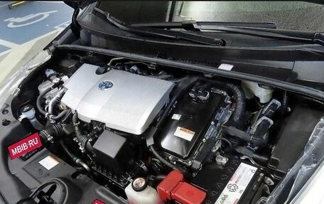 Toyota Prius IV XW50, 2021 год, 2 080 000 рублей, 6 фотография