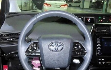 Toyota Prius IV XW50, 2021 год, 2 080 000 рублей, 9 фотография