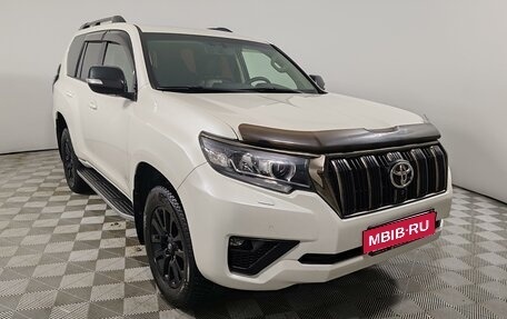 Toyota Land Cruiser Prado 150 рестайлинг 2, 2021 год, 5 749 000 рублей, 3 фотография