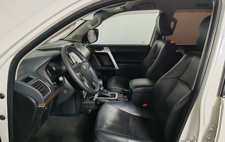 Toyota Land Cruiser Prado 150 рестайлинг 2, 2021 год, 5 749 000 рублей, 16 фотография