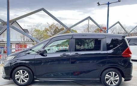 Honda Freed II, 2019 год, 1 300 000 рублей, 9 фотография