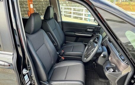 Honda Freed II, 2019 год, 1 300 000 рублей, 13 фотография