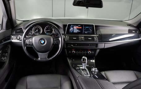 BMW 5 серия, 2016 год, 2 415 000 рублей, 6 фотография