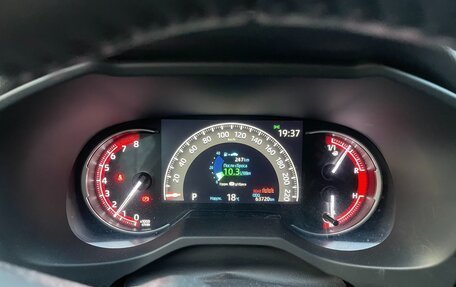 Toyota RAV4, 2020 год, 3 900 000 рублей, 5 фотография